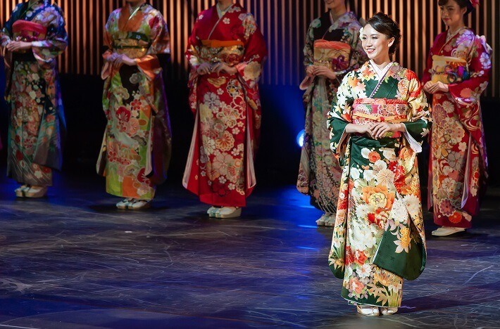 KYOTO COLLECTIONへ振袖を衣裳提供