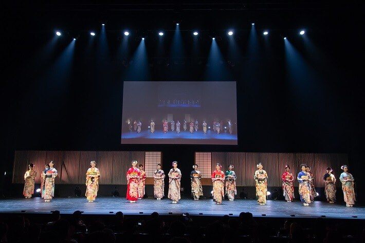 KYOTO COLLECTIONへ振袖を衣裳提供