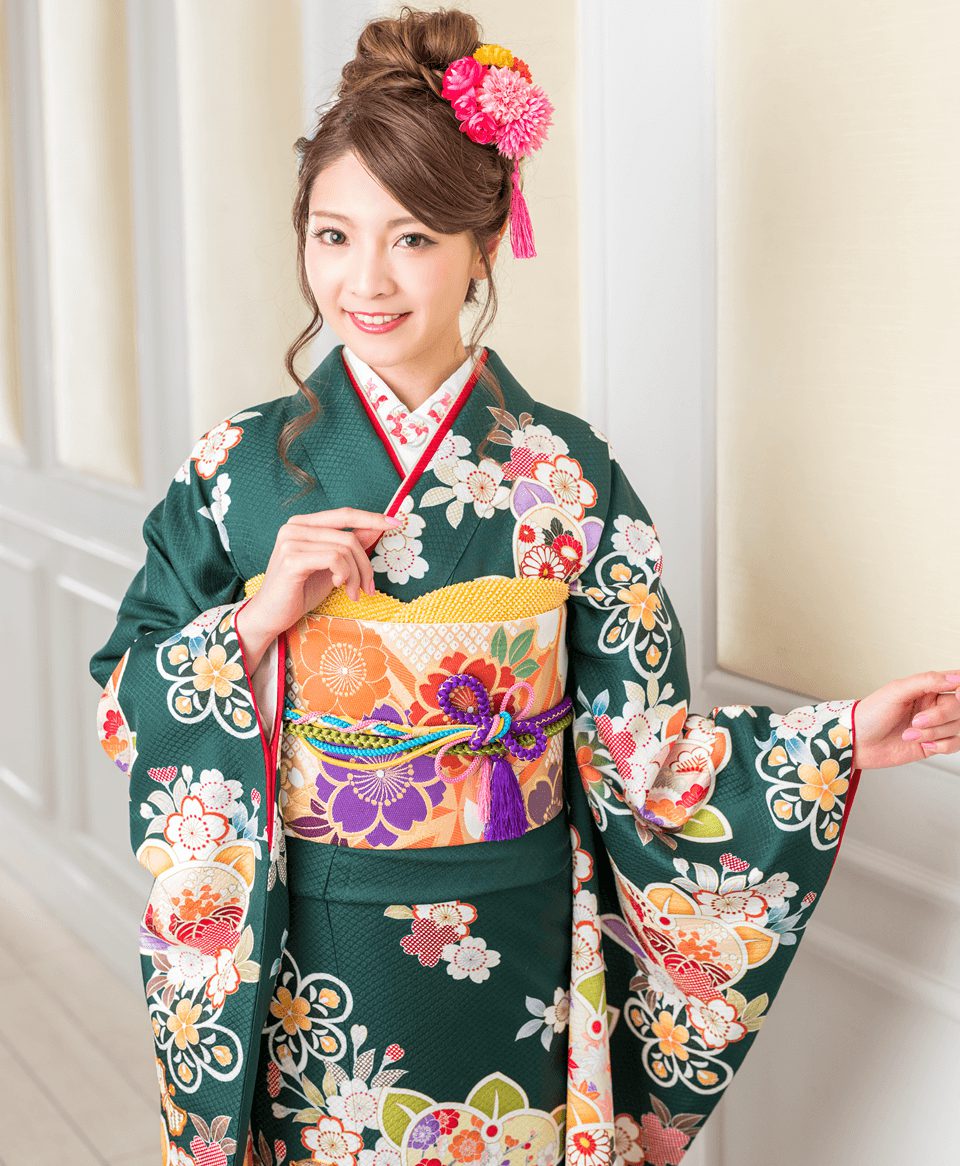 お振袖に描かれる絵柄を帯と合わせ統一感のあるコーディネートの完成です。