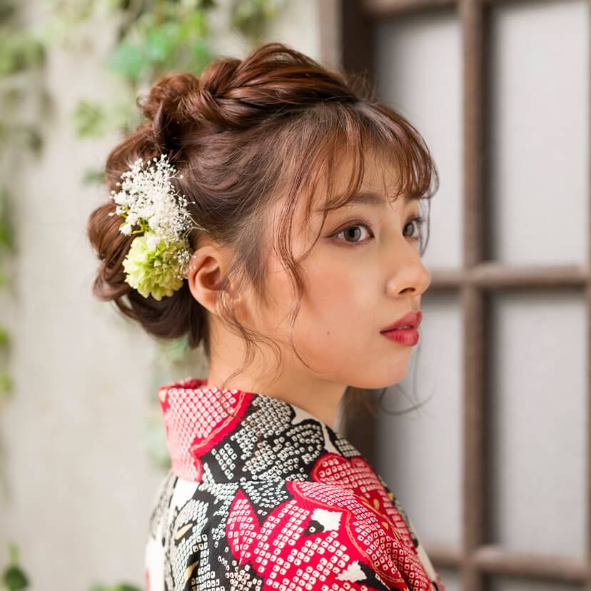 編み込みアップスタイル