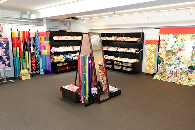 京都さがの館 振袖レンタル 大阪梅田店
