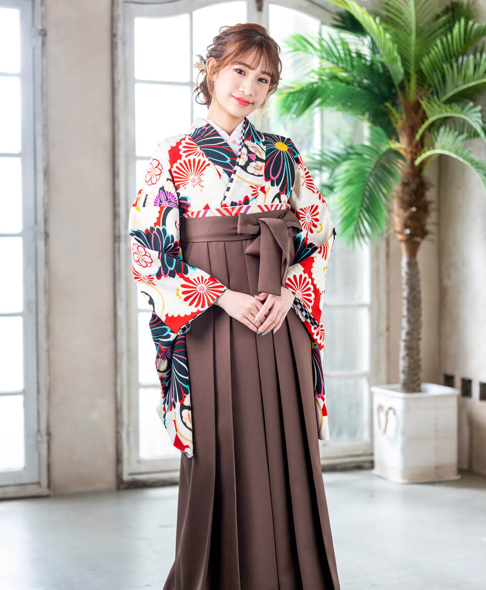 東京で人気の卒業式のレンタル袴