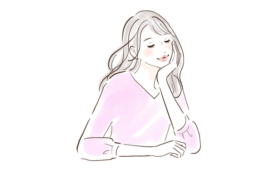 成人式の振袖を探す女性