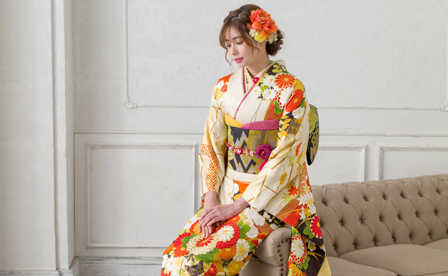 トレンドのオレンジ系統のレンタル振袖