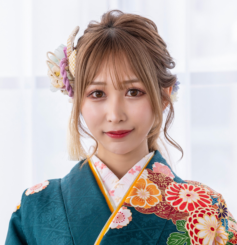 NEOポニーの振袖ヘアスタイル