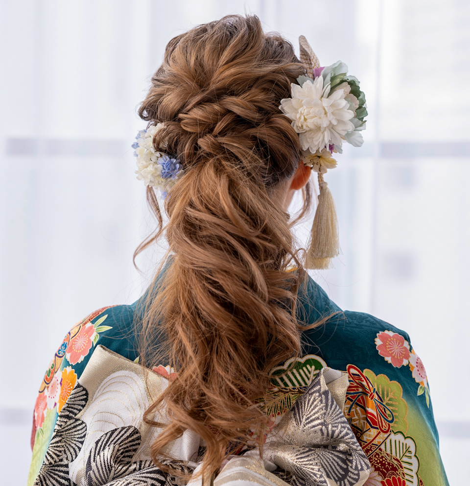 NEOポニーの振袖ヘアスタイル