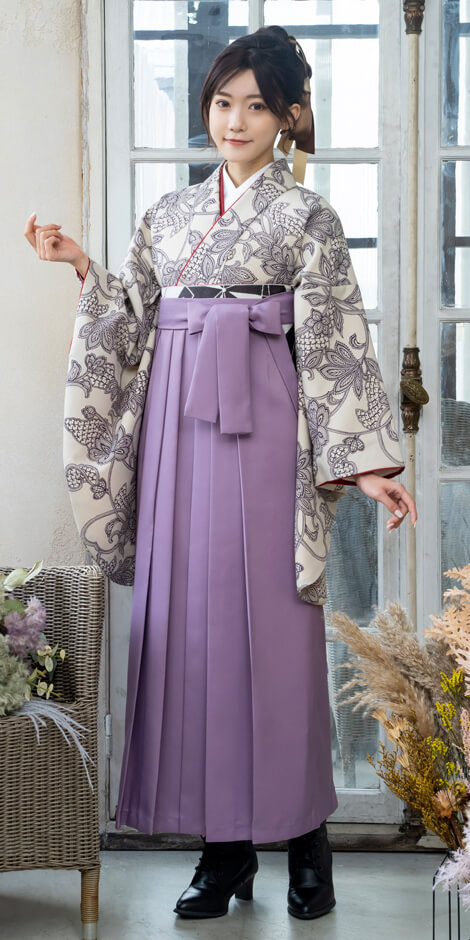 卒業式袴レンタル 着物：ベージュに蝋花from Hiromi Ichida／BBB493 袴：スモーキーパープル／SKP957