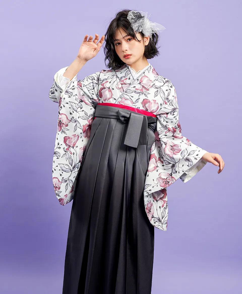 卒業式袴レンタル 着物：ライトグレーヴィンテージフラワー／BB4004 袴：グレーボカシ／GRB040