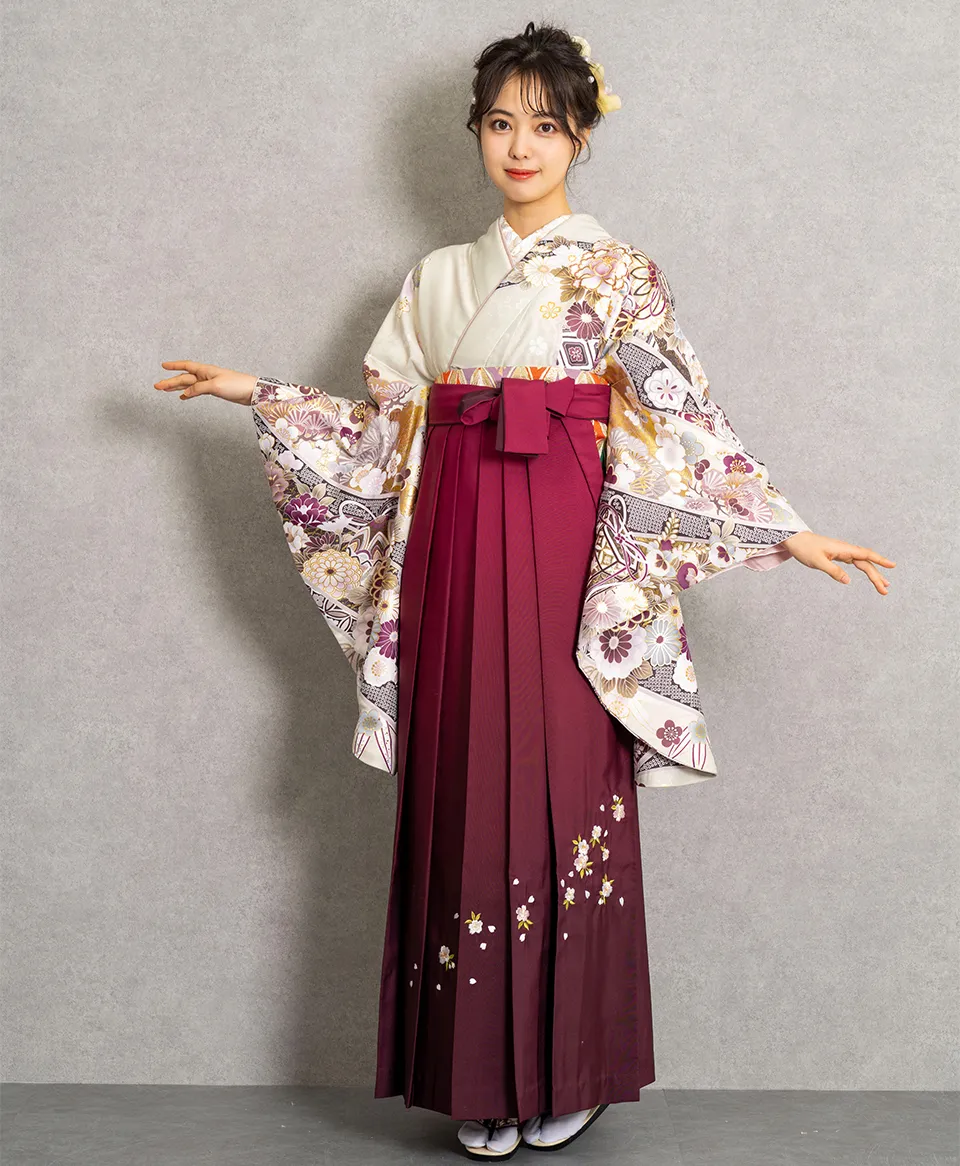 刺繍とグラデーション染めのワイン・ボルドー色のレンタル袴